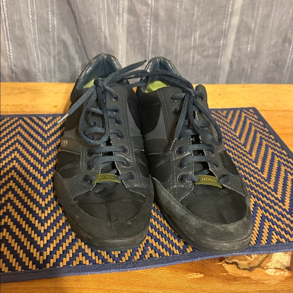 Hugo Boss Men's Black and Gray Sneakers